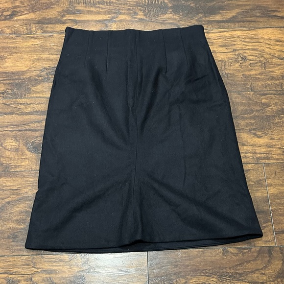 Uniqlo Pencil Skirt size 8 nwt - Picture 2 of 8